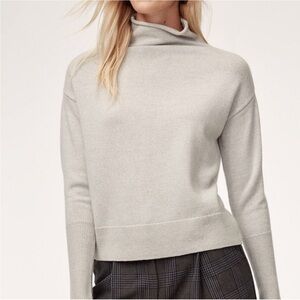 Wilfred Aritzia Gray Turtleneck Sweater Soft Knit Relaxed Fit Small